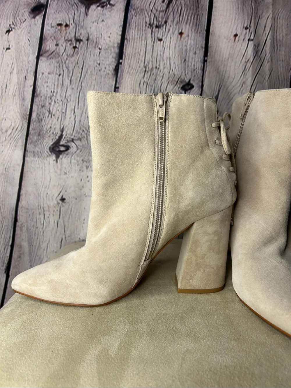 Chinese Laundry Kristin Cavallari suede corset boot womens size 7/37.5, 40495